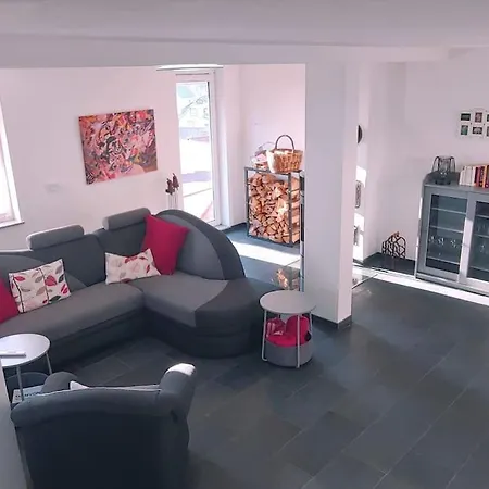 Ruhiges Mit Viel Platz Holiday home